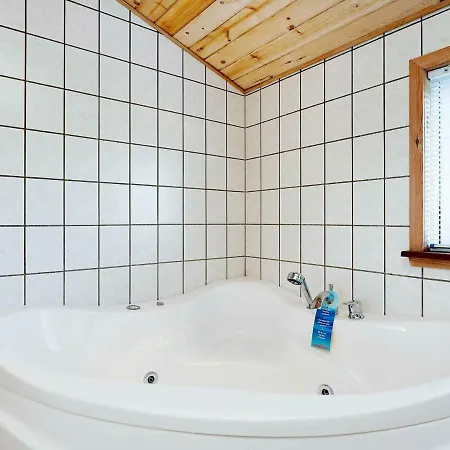 Two-bedroom Holiday In 2 * Hirtshals